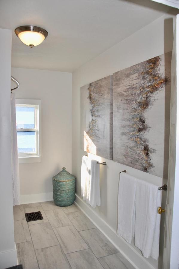 Cozy 2 Bdrm Vacation Rental - 1 Mile To Dtwn Rapid City Bagian luar foto