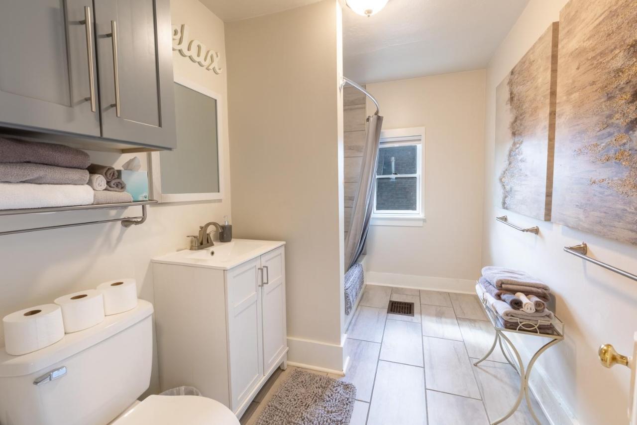 Cozy 2 Bdrm Vacation Rental - 1 Mile To Dtwn Rapid City Bagian luar foto